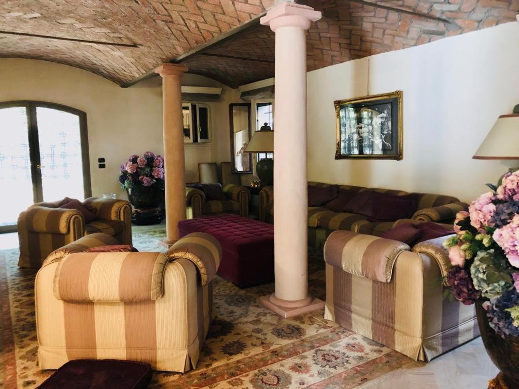 B&B Villa Delle Palme Carpi Exterior photo